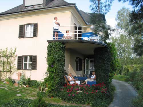 Ein Haus mit familiärer Athmosphäre, wo man gerne Urlaub macht.